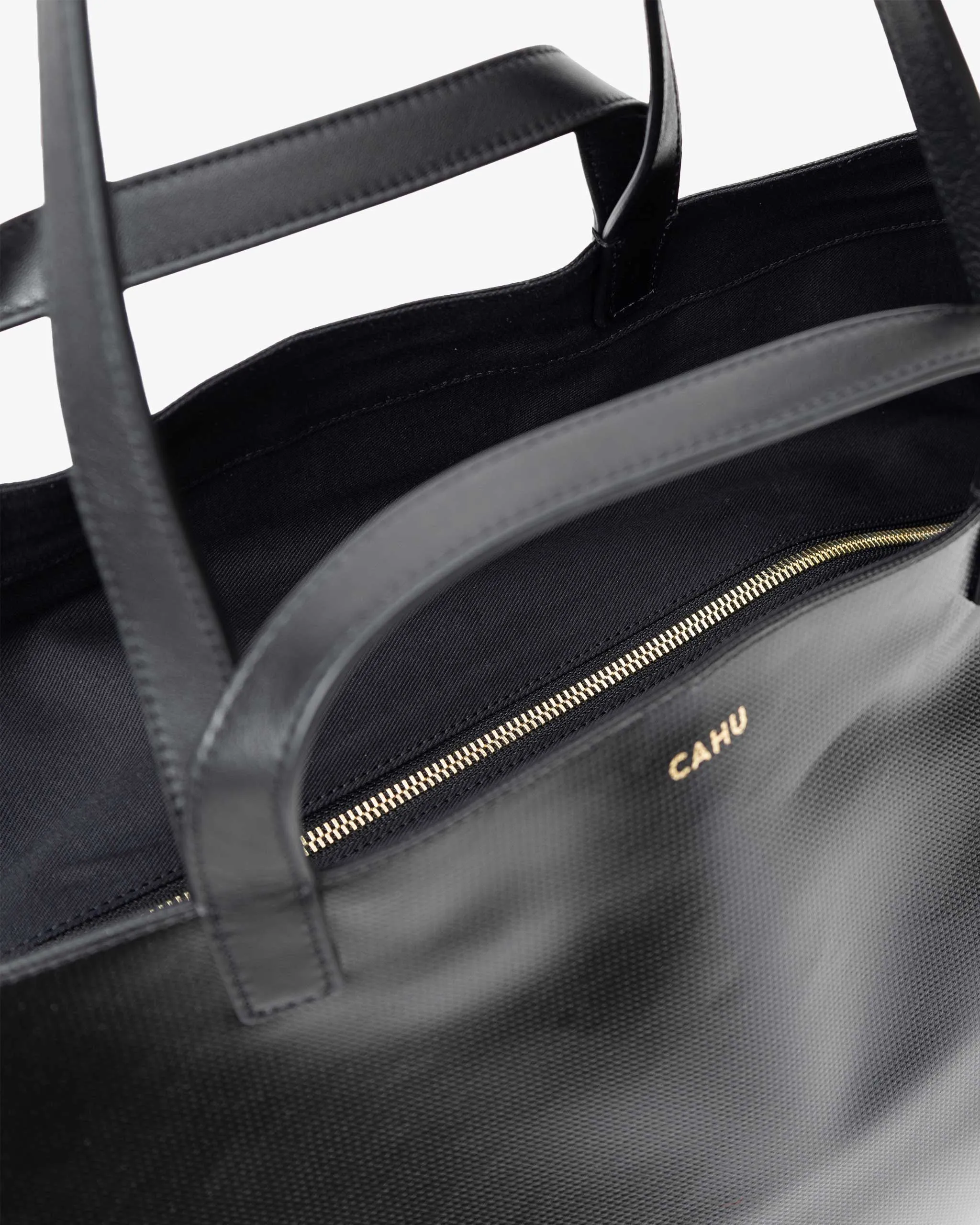 CAHU 'The Pratique Zipped' Bag