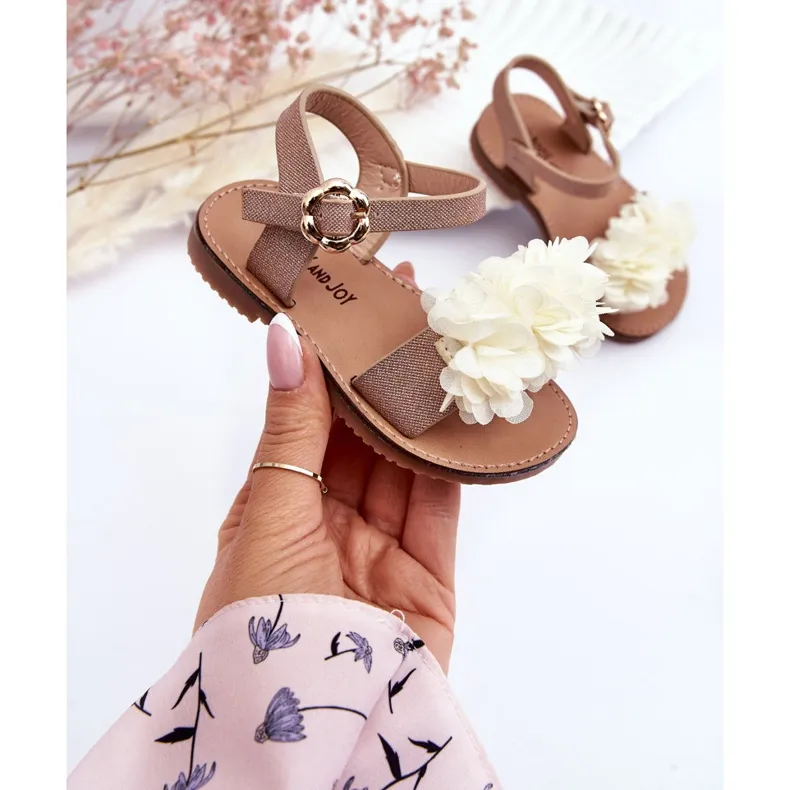 Fashionable Children's Sandals With Beige-Golden Poly Flowers