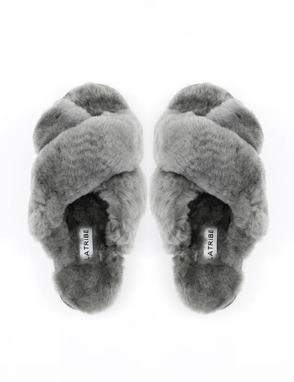 La Tribe      La Tribe - Crossover Sheepy Slipper (Charcoal)