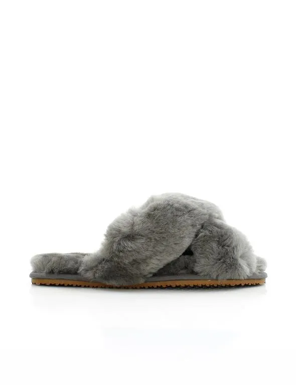 La Tribe      La Tribe - Crossover Sheepy Slipper (Charcoal)