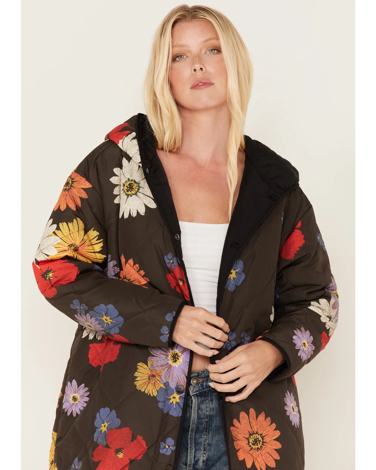 Product Name:  Wrangler Women's Floral Print Reversible Quilted Hooded Jacket