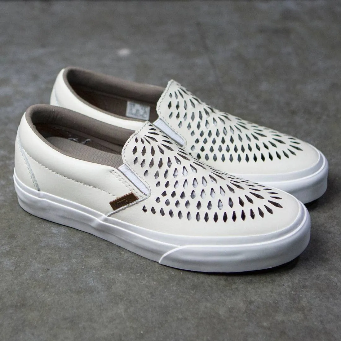 Vans Men Classic Slip-On Dx - Havana Perforated Leather (white)